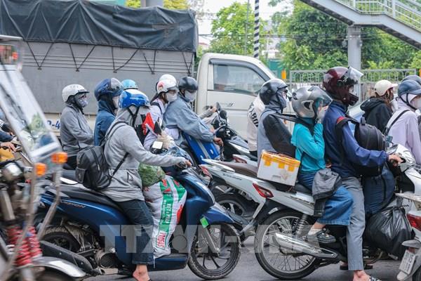 Ngày cuối kỳ nghỉ lễ, lượng phương tiện đổ về Hà Nội tăng cao